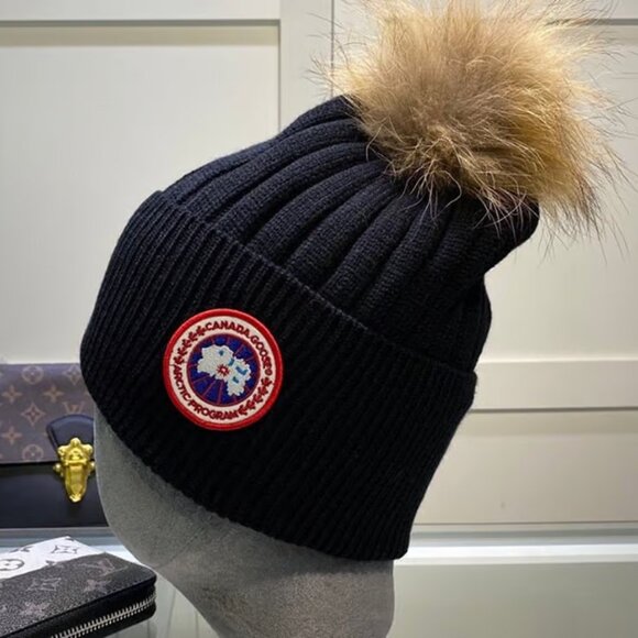 Canada Goose Beanie main image 4